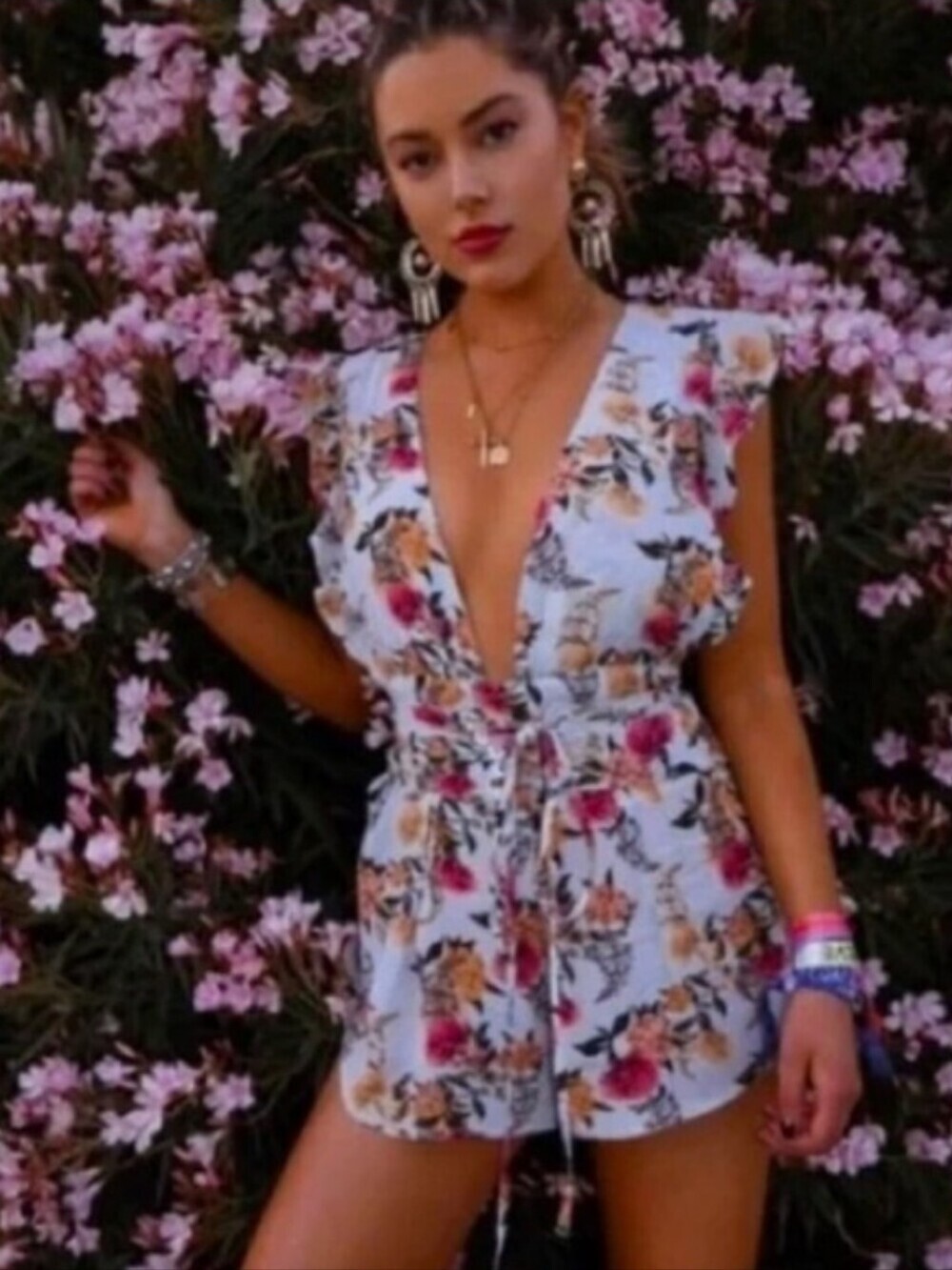 ❤️ Beach Riot x Revolve Nixie Womens Floral Strappy Onesie Romper Small V Neck